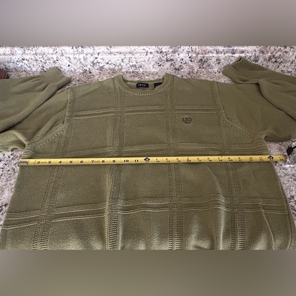 IZOD Olive Green Textured Crewneck Windowpane Sweater Classic Fit Size XL - Picture 9 of 10